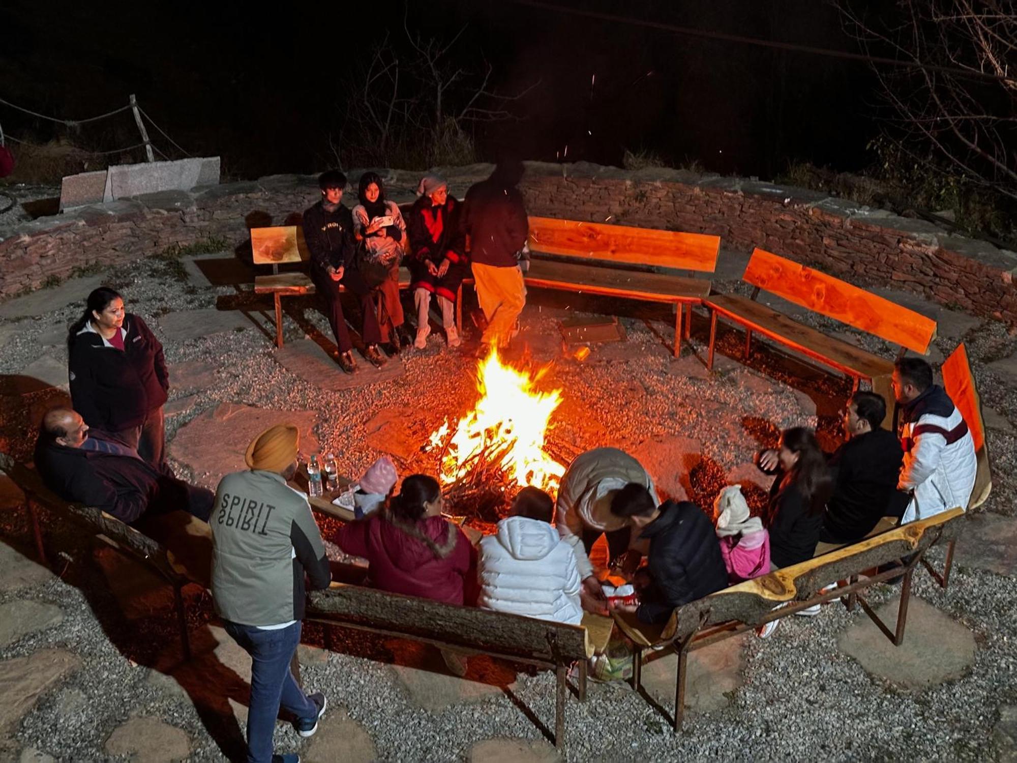 ホテル Daak Bangla Retreat クフリ エクステリア 写真